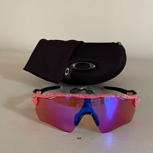 Oakley radar splatter pink unisex prizm lenses sunglasses.